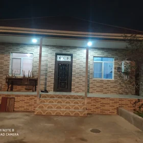 In Baku 110.0 m² house with 3.0 rooms is for rent