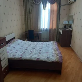 In Baku 80.0 m² apartment is for rent - Image 2