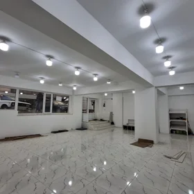 In Khirdalan 100.0 m² commercial is for rent