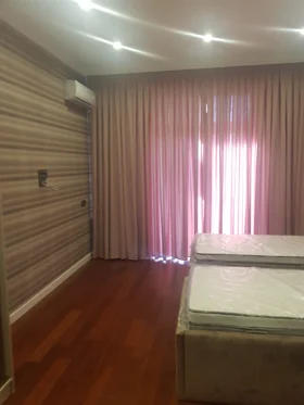 Baku-da 225.0 m2 mənzil kirayə verilir - Şəkil 3