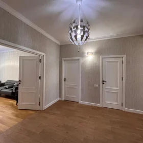 In Baku 130.0 m² apartment is for rent - Изображение 3