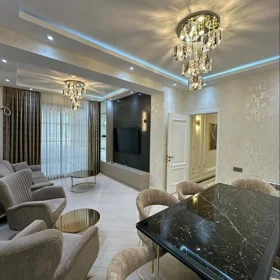 In Baku 150.0 m² apartment is for rent