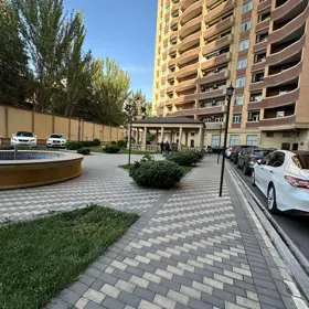 In Baku 129.0 m² apartment is for rent - Image 3