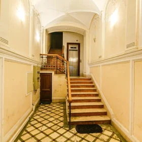 In Baku 171.0 m² apartment is for sale - Image 3