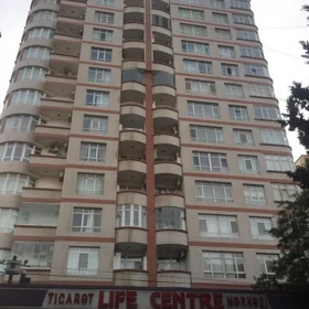 In Baku 168.0 m² apartment is for rent - Image 3