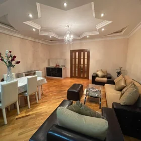 In Baku 168.0 m² apartment is for rent - Image 4
