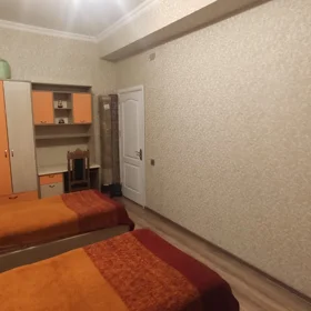 In Baku 80.0 m² apartment is for rent - Image 4