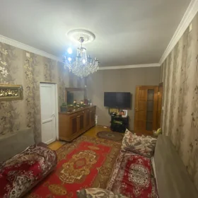 In Baku 65.0 m² apartment is for sale - Image 2