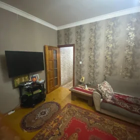 In Baku 65.0 m² apartment is for sale - Image 3