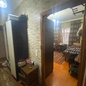 In Baku 65.0 m² apartment is for sale - Image 4