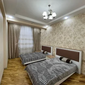 In Baku 125.0 m² apartment is for rent - Image 3