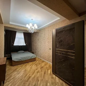 In Baku 125.0 m² apartment is for rent - Image 4