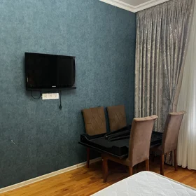 In Baku 70.0 m² apartment is for sale - Image 2