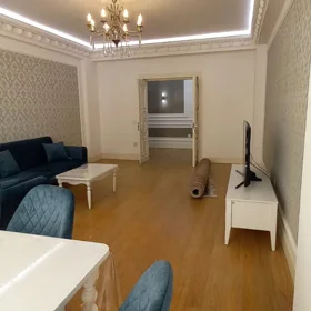 In Baku 110.0 m² apartment is for rent - Image 5