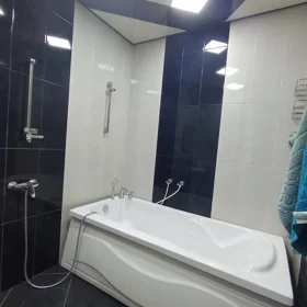 In Baku 150.0 m² apartment is for rent - Image 5