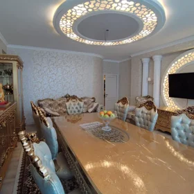 In Baku 156.0 m² apartment is for sale - Image 5