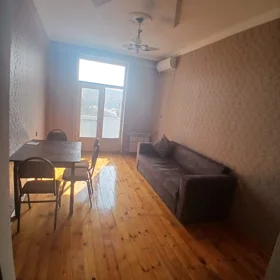 In Baku 90.0 m² apartment is for rent - Image 3