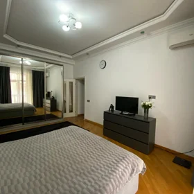 In Baku 60.0 m² apartment is for rent - Image 3