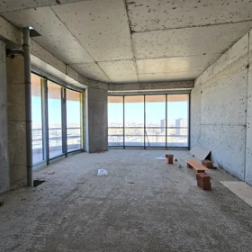 In Baku 392.0 m² apartment is for sale - Image 4