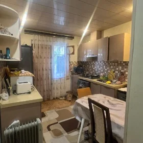 In Baku 60.0 m² apartment is for sale - Image 3