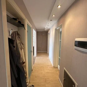 In Baku 65.0 m² apartment is for sale - Image 4