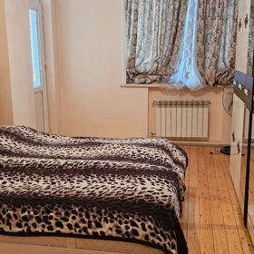 In Baku 93.0 m² apartment is for sale - Image 4