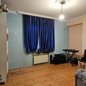 In Baku 93.0 m² apartment is for sale - Image 5