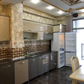 In Baku 85.0 m² apartment is for rent - Image 3