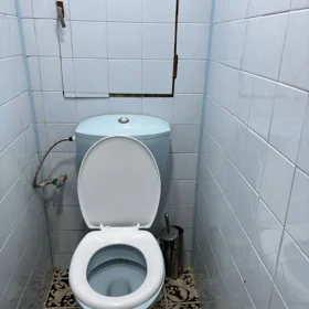 In Baku 70.0 m² apartment is for sale - Image 4