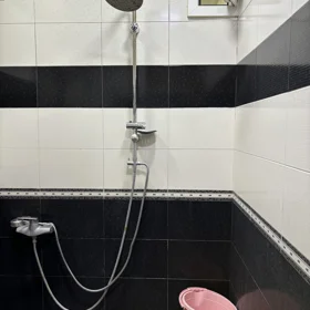 In Baku 70.0 m² apartment is for sale - Image 5