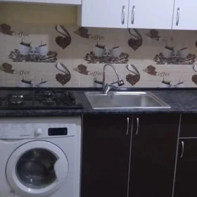 In Baku 40.0 m² house with 2.0 rooms is for rent - Image 5