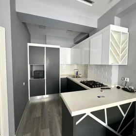 In Baku 65.0 m² apartment is for rent - Image 3