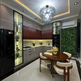 In Baku 135.0 m² apartment is for rent - Image 3