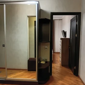 In Baku 75.0 m² apartment is for rent - Image 2