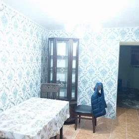 In Baku 90.0 m² house with 3.0 rooms is for rent - Image 3