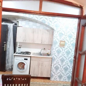 In Baku 90.0 m² house with 3.0 rooms is for rent - Image 5