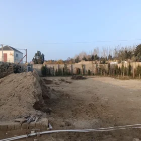 In Baku nan acre land is for sale - Image 2