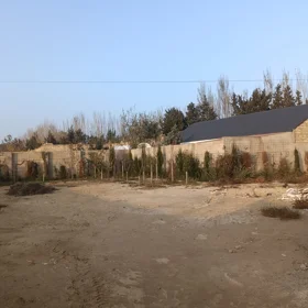In Baku nan acre land is for sale - Image 4