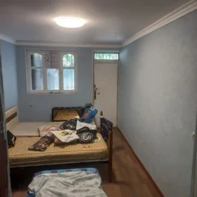 In Baku 70.0 m² apartment is for sale - Image 5