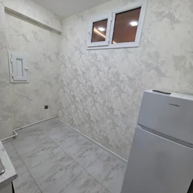 In Khirdalan 65.0 m² apartment is for rent - Image 4