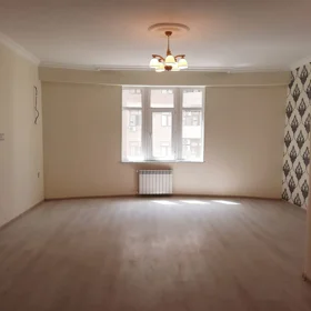 In Baku 112.0 m² apartment is for rent - Image 2