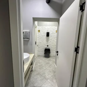 Baku-da 40.0 m2 ofis kirayə verilir - Şəkil 5