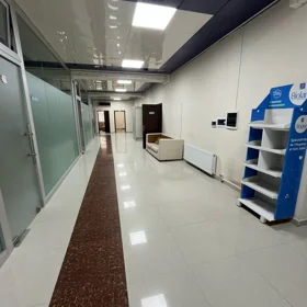 Baku-da 60.0 m2 ofis kirayə verilir - Şəkil 2
