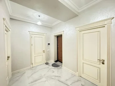 nan-da 100.0 m2 mənzil kirayə verilir - Şəkil 3