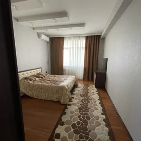 Baku-da 150.0 m2 mənzil kirayə verilir - Şəkil 4