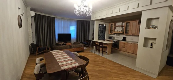 In Baku 150.0 m² apartment is for rent - Image 2