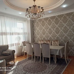 In Baku 150.0 m² apartment is for sale - Image 4