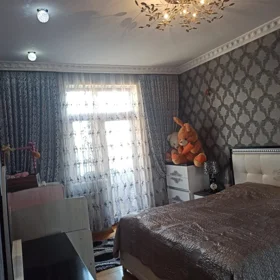 In Baku 150.0 m² apartment is for sale - Image 5