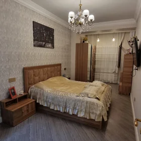In Baku 160.0 m² apartment is for sale - Image 2
