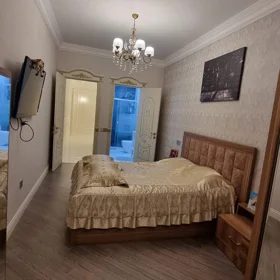 In Baku 160.0 m² apartment is for sale - Image 4